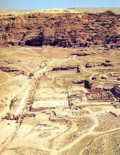 114-Долина Муравьиных Пещер, Замок дочери фараона